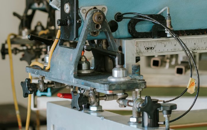 Article Image for The Impact of Technology on Employment in Manufacturing